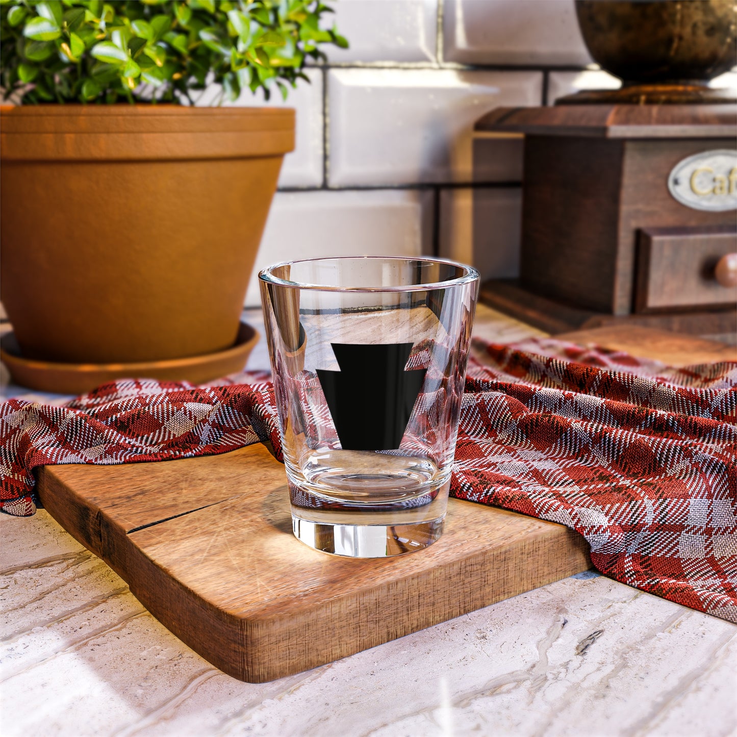 Simple Black Keystone 1.5oz Shot Glass